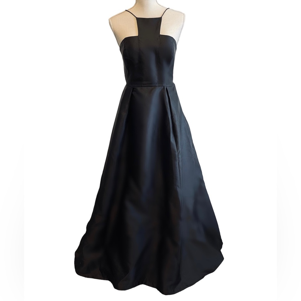 Elegant ADRIANNA PAPELL Long Black Formal Ball Gown Dress w/ Pockets Sz 6